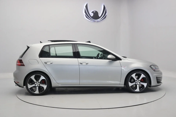 Foto do veiculo VOLKSWAGEN GOLF GTI