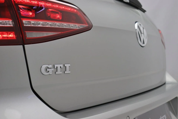 Foto do veiculo VOLKSWAGEN GOLF GTI