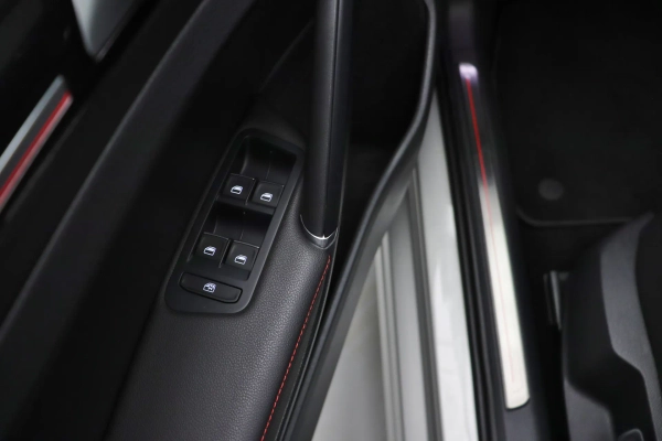 Foto do veiculo VOLKSWAGEN GOLF GTI