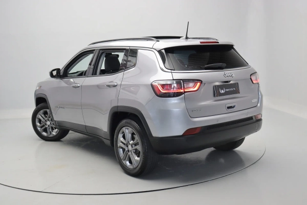 Foto do veiculo JEEP COMPASS LONGITUDE T270 FLEX