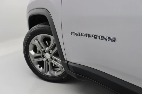 Foto do veiculo JEEP COMPASS LONGITUDE T270 FLEX