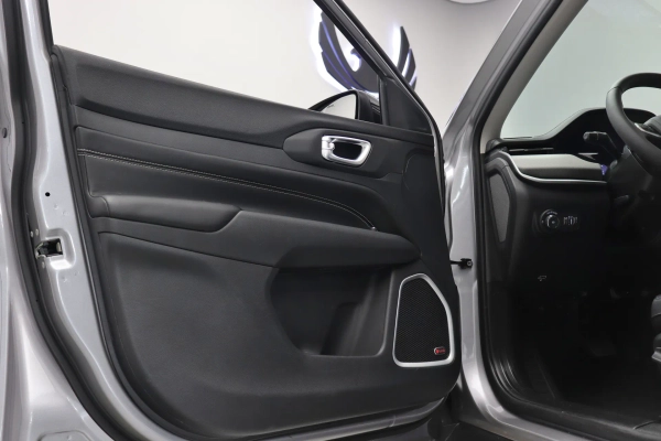 Foto do veiculo JEEP COMPASS LONGITUDE T270 FLEX