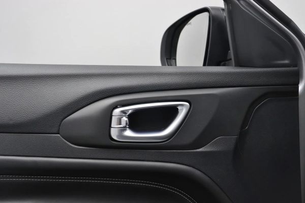 Foto do veiculo JEEP COMPASS LONGITUDE T270 FLEX