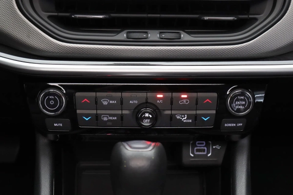 Foto do veiculo JEEP COMPASS LONGITUDE T270 FLEX