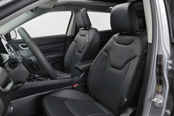 Foto do veiculo JEEP COMPASS LONGITUDE T270 FLEX