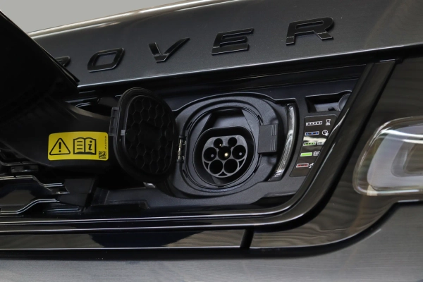 Foto do veiculo LAND ROVER RANGE ROVER SPORT P400E HSE PHEV