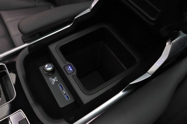 Foto do veiculo LAND ROVER RANGE ROVER SPORT P400E HSE PHEV