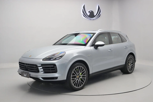 Foto do veiculo PORSCHE CAYENNE E-HYBRID