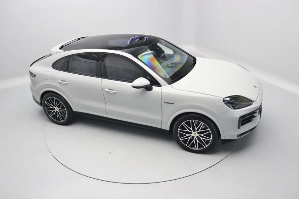 Foto do veiculo PORSCHE CAYENNE COUPé E-HYBRID