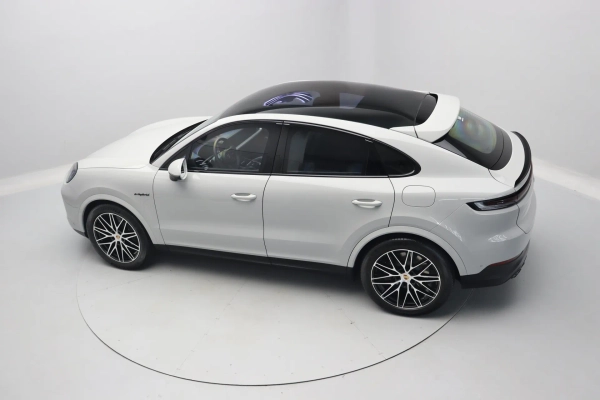 Foto do veiculo PORSCHE CAYENNE COUPé E-HYBRID