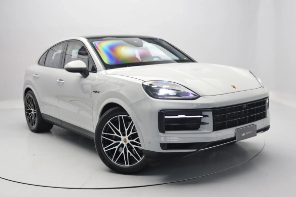 Foto do veiculo PORSCHE CAYENNE COUPé E-HYBRID