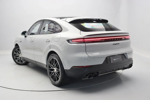Foto do veiculo PORSCHE CAYENNE COUPé E-HYBRID