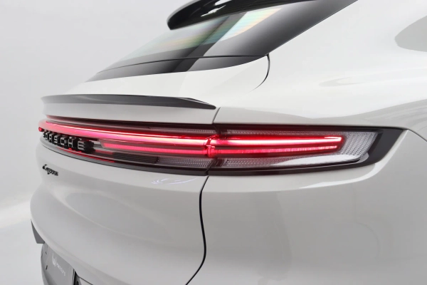 Foto do veiculo PORSCHE CAYENNE COUPé E-HYBRID