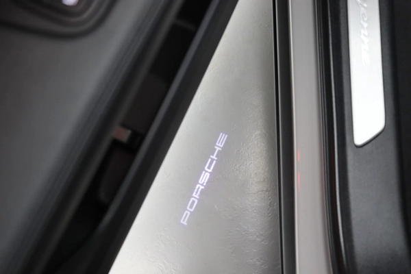 Foto do veiculo PORSCHE CAYENNE COUPé E-HYBRID