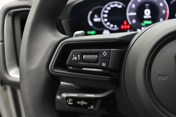 Foto do veiculo PORSCHE CAYENNE COUPé E-HYBRID