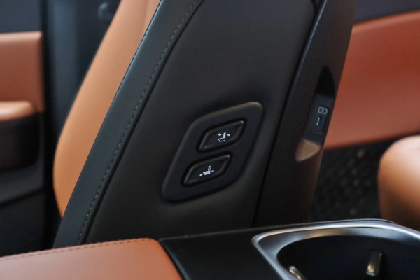 Foto do veiculo KIA CARNIVAL EX | 8 LUGARES