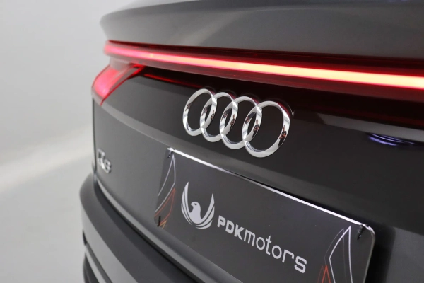 Foto do veiculo AUDI Q8 PERFORMANCE BLACK