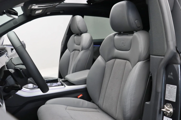 Foto do veiculo AUDI Q8 PERFORMANCE BLACK