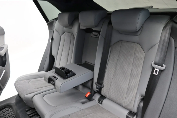 Foto do veiculo AUDI Q8 PERFORMANCE BLACK