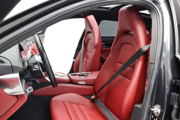 Foto do veiculo PORSCHE PANAMERA 4 E-HYBRID SPORT TURISMO