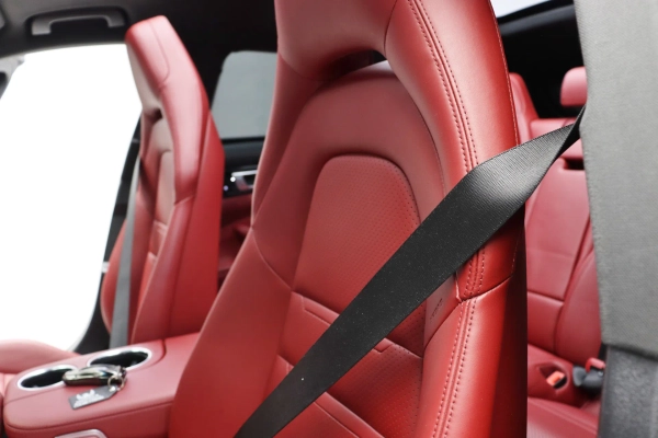 Foto do veiculo PORSCHE PANAMERA 4 E-HYBRID SPORT TURISMO