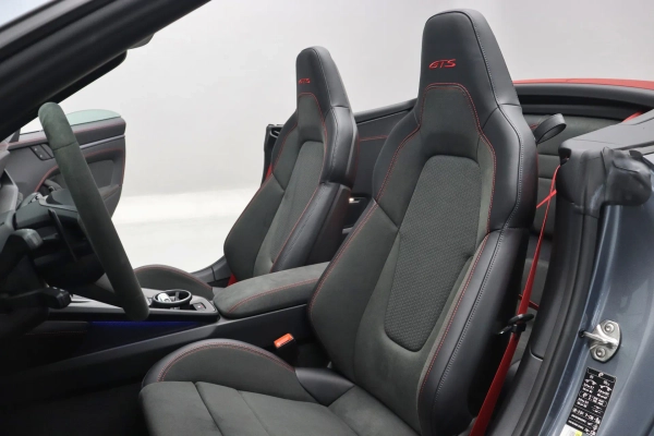 Foto do veiculo PORSCHE 911 CARRERA GTS CABRIOLET
