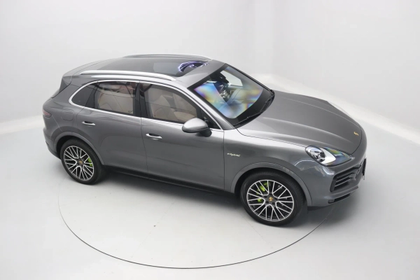 Foto do veiculo PORSCHE CAYENNE E-HYBRID