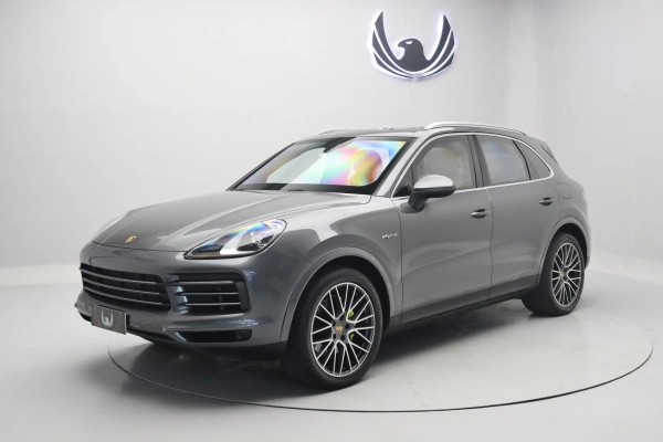 Foto do veiculo PORSCHE CAYENNE E-HYBRID