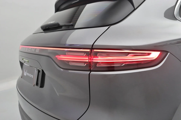 Foto do veiculo PORSCHE CAYENNE E-HYBRID