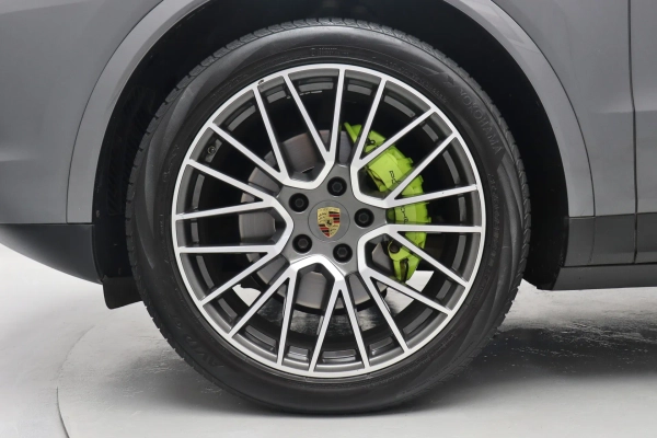 Foto do veiculo PORSCHE CAYENNE E-HYBRID