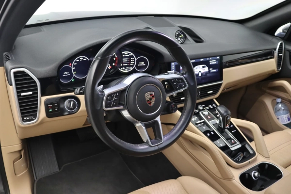 Foto do veiculo PORSCHE CAYENNE E-HYBRID