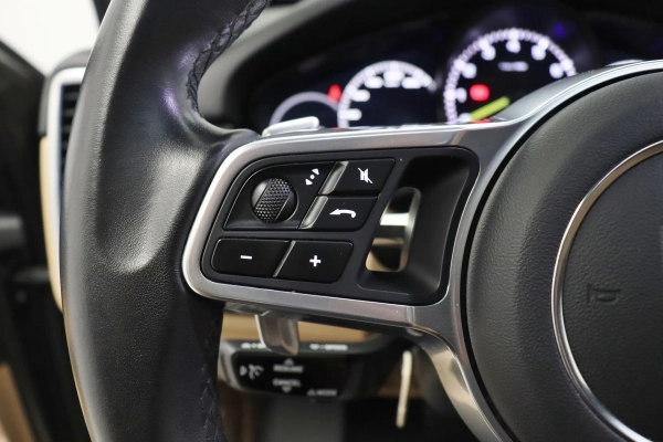 Foto do veiculo PORSCHE CAYENNE E-HYBRID