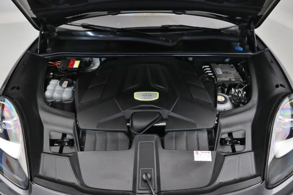Foto do veiculo PORSCHE CAYENNE E-HYBRID
