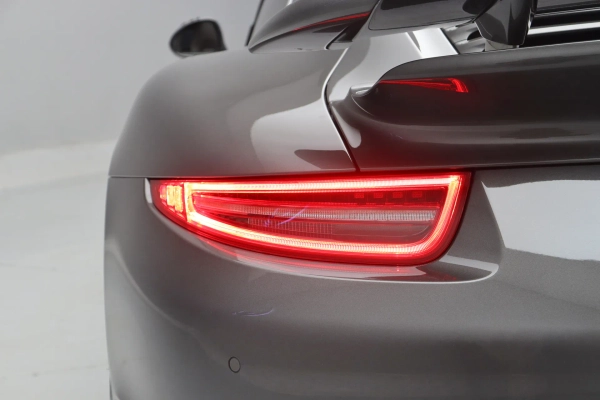 Foto do veiculo PORSCHE 911 TURBO S