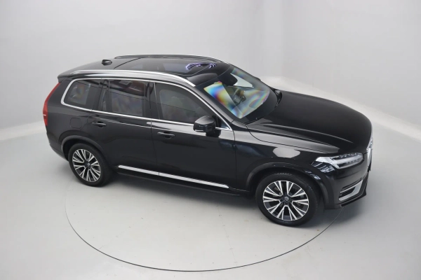 Foto do veiculo VOLVO XC90 T8 RECHARGE MOMENTUM | 7 LUGARES