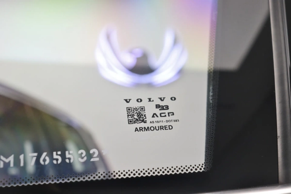 Foto do veiculo VOLVO XC90 T8 RECHARGE MOMENTUM | 7 LUGARES