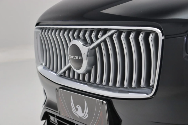 Foto do veiculo VOLVO XC90 T8 RECHARGE MOMENTUM | 7 LUGARES