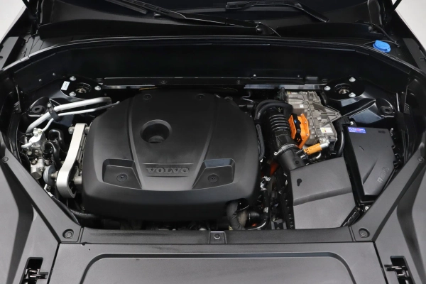 Foto do veiculo VOLVO XC90 T8 RECHARGE MOMENTUM | 7 LUGARES
