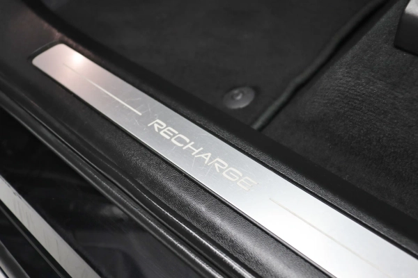 Foto do veiculo VOLVO XC90 T8 RECHARGE MOMENTUM | 7 LUGARES