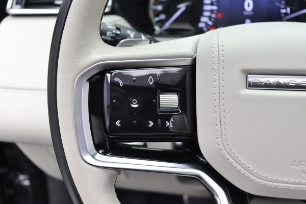 Foto do veiculo LAND ROVER RANGE ROVER VELAR P340 HSE R-DYNAMIC