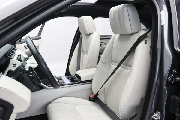 Foto do veiculo LAND ROVER RANGE ROVER VELAR P340 HSE R-DYNAMIC