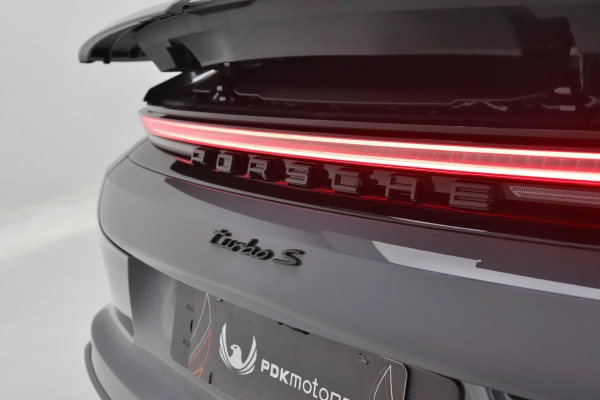 Foto do veiculo PORSCHE PANAMERA TURBO S E-HYBRID