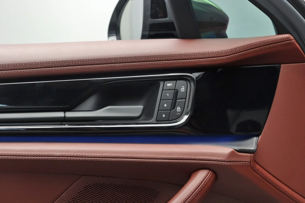 Foto do veiculo PORSCHE PANAMERA TURBO S E-HYBRID