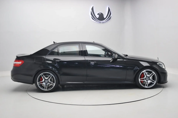 Foto do veiculo MERCEDES-BENZ E 63 AMG SEDAN