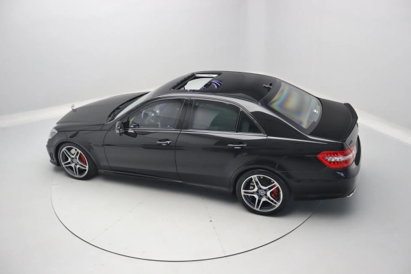 Foto do veiculo MERCEDES-BENZ E 63 AMG SEDAN