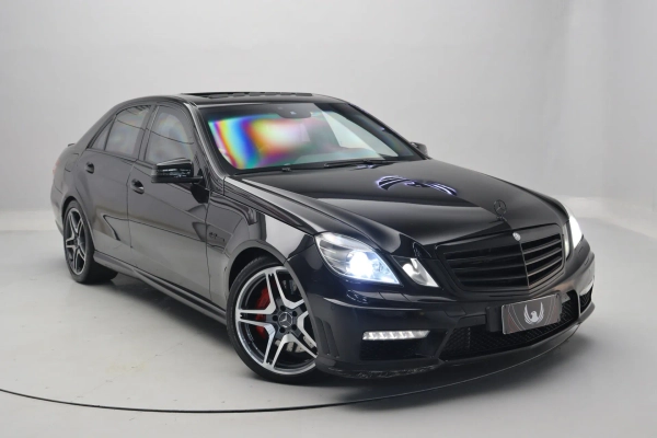Foto do veiculo MERCEDES-BENZ E 63 AMG SEDAN