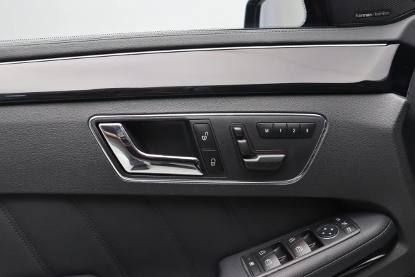 Foto do veiculo MERCEDES-BENZ E 63 AMG SEDAN