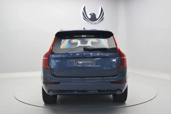 Foto do veiculo VOLVO XC90 T8 RECHARGE ULTIMATE DARK | 7 LUGARES