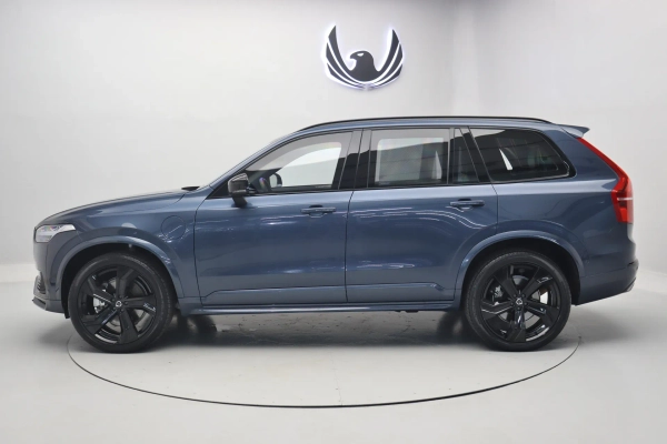Foto do veiculo VOLVO XC90 T8 RECHARGE ULTIMATE DARK | 7 LUGARES