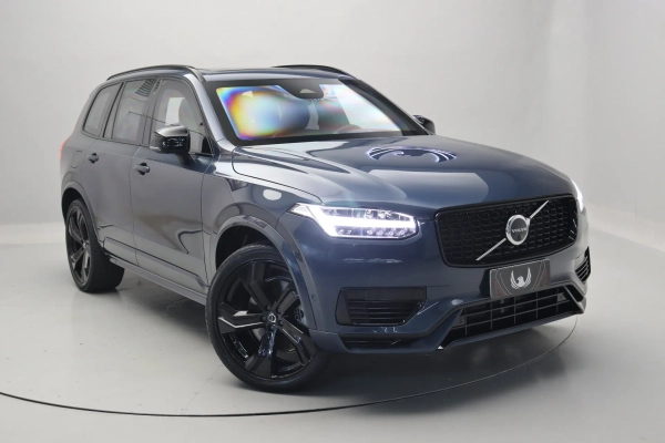 Foto do veiculo VOLVO XC90 T8 RECHARGE ULTIMATE DARK | 7 LUGARES